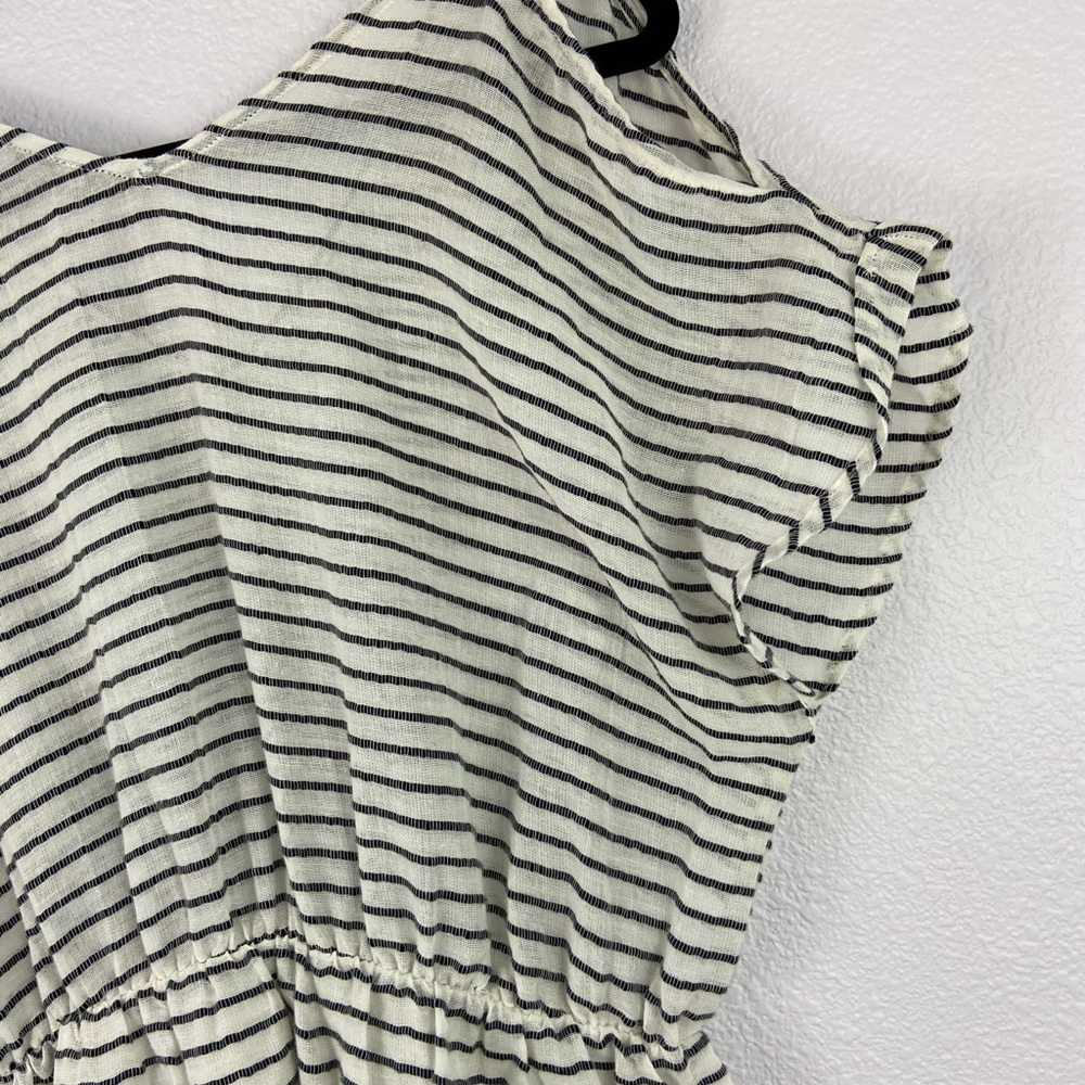 Dress - Picture 5 of 8